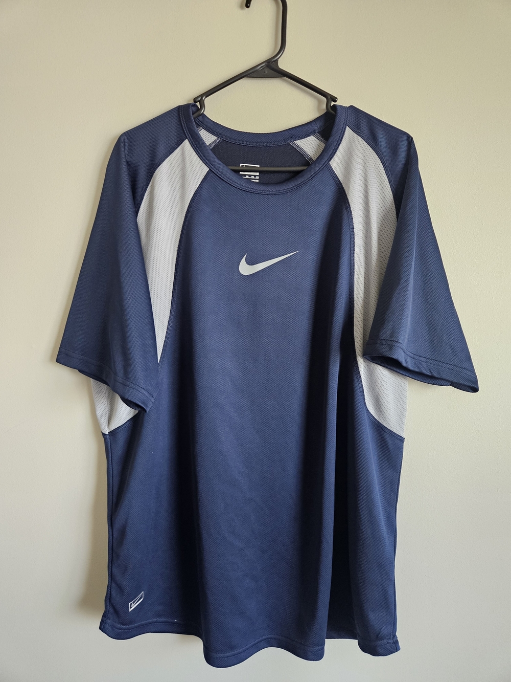 Nike Men’s Navy and Gray Performance Short-Sleeve Shirt XL